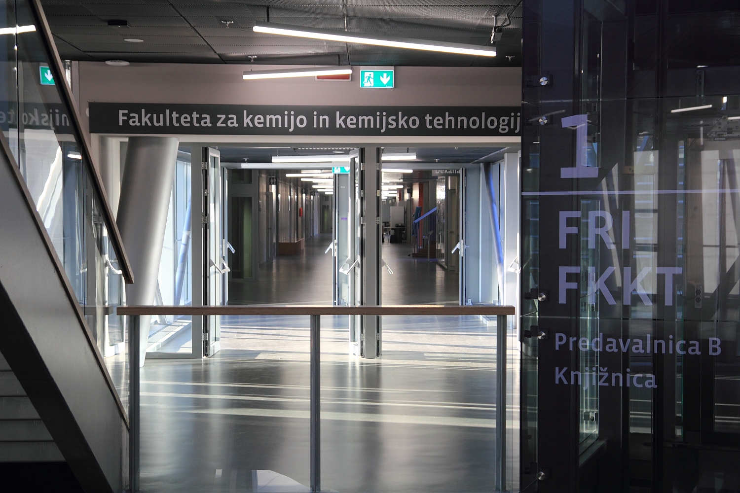 FRI和FKKT学院导视系统 © Ivan Pucić