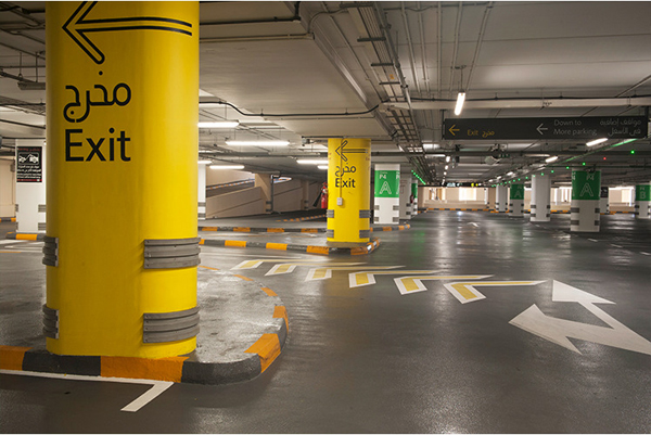 迪拜购物中心停车场指示系统，地下车库导视，停车场规划，停车场标识，停车场彩色规划