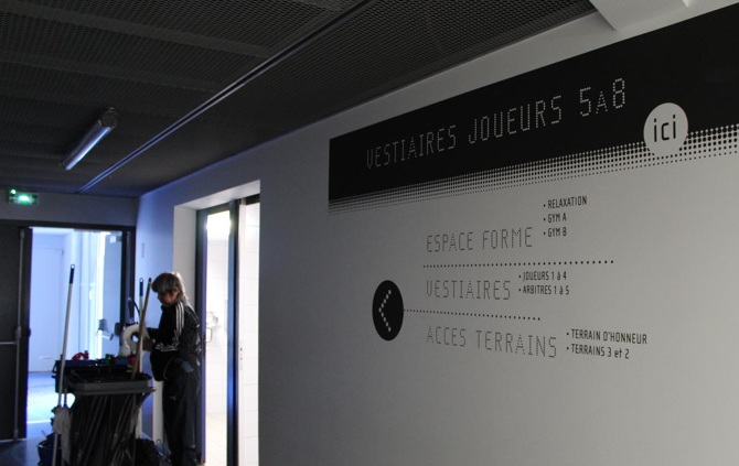 Toulon体育中心导视系统 ©ateliers59