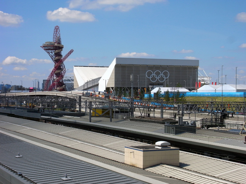 2012伦敦奥运会公共视觉形象系统设计