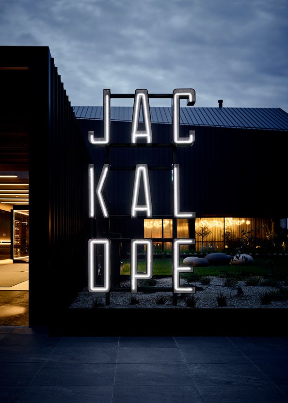 Jackalope酒店环境图形设计©Carr Design & fabioongaratodesign
