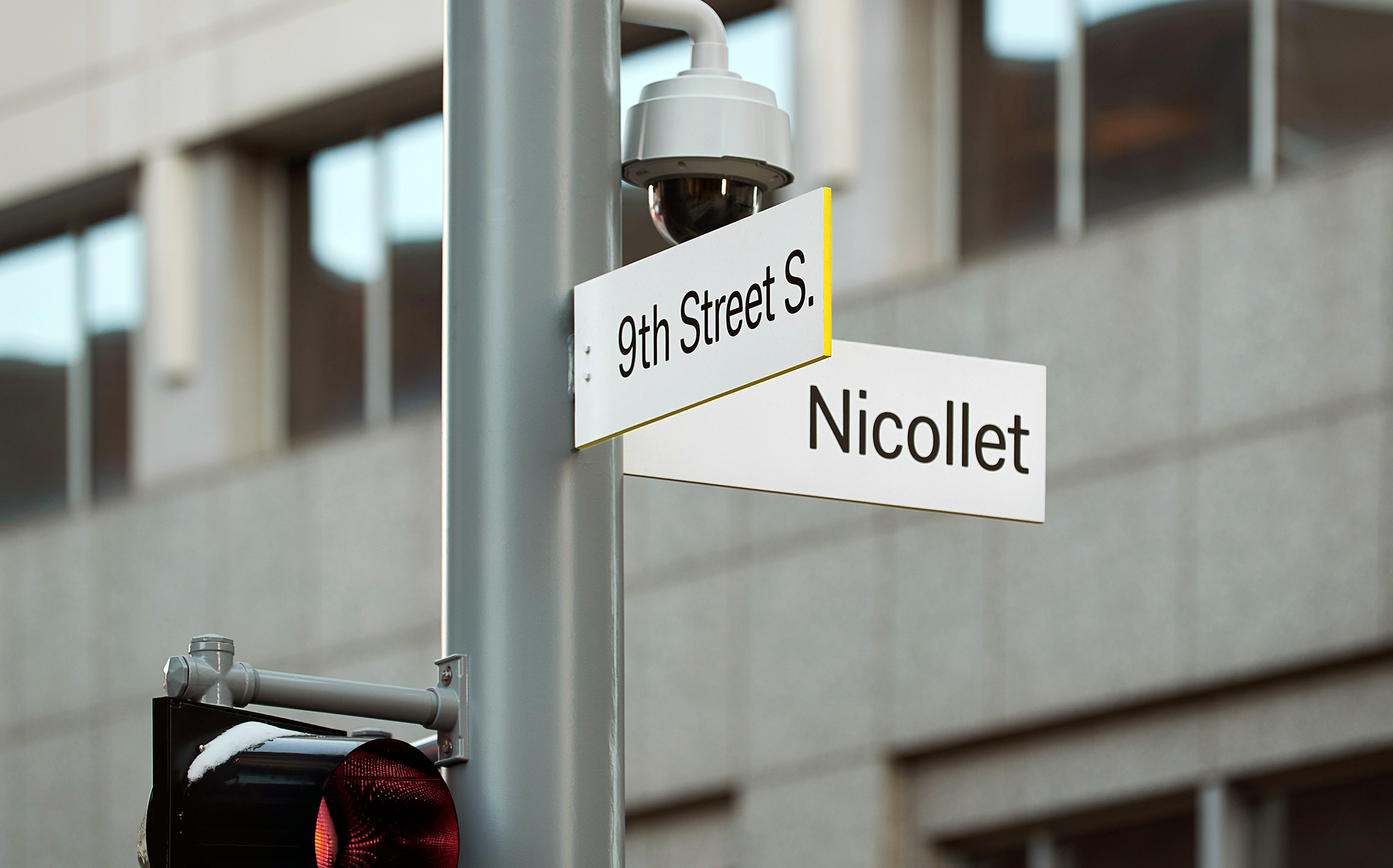 Nicollet 街道导视系统设计©pentagram