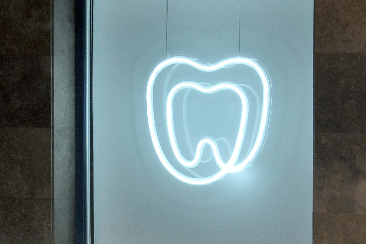 Signature Dental 品牌标识设计©2point3