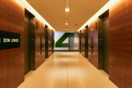 《华尔街日报》空间品牌营造设计 / Hybrid Design